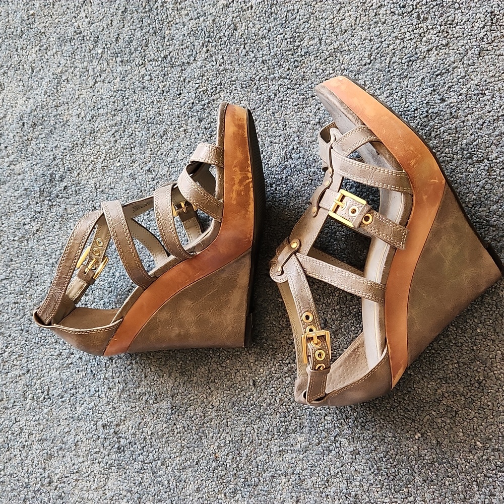 Elle Wedge Sandals
